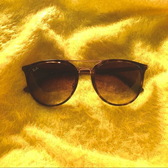 Ray-Ban Aviators - Picture 10 of 16